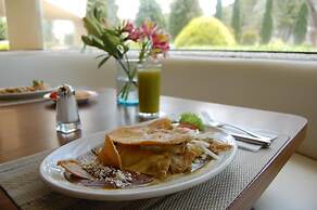 Hotel Cantalagua Inn