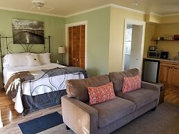 China Creek Cottages