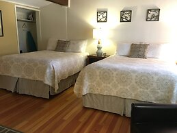 China Creek Cottages