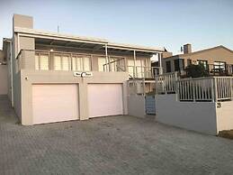 Gansbaai Seafront Holiday House: Ons C-huis
