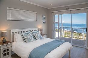Gansbaai Seafront Holiday House: Ons C-huis