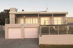 Gansbaai Seafront Holiday House: Ons C-huis