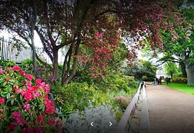 River Vineyard Retreat