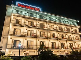NuttyPhoy Hotel