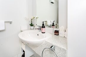 Cathedral Junction Apartment