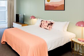 Cathedral Junction Apartment