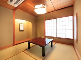 Yamashiro Onsen Miyabi no Yado Kaga Hyakumangoku