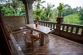 Ubud Paras Villa