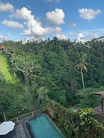 Ubud Paras Villa