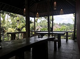 Ubud Paras Villa