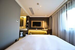 MIJU HOUSE Gubei-a small white building beside Shanghai oil painting s