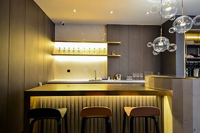 MIJU HOUSE Gubei-a small white building beside Shanghai oil painting s