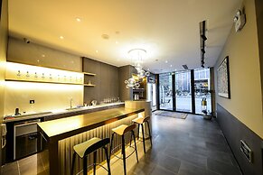 MIJU HOUSE Gubei-a small white building beside Shanghai oil painting s