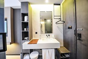 MIJU HOUSE Gubei-a small white building beside Shanghai oil painting s