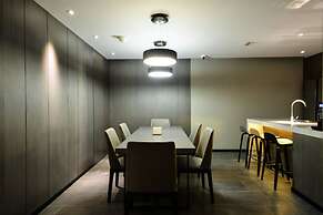 MIJU HOUSE Gubei-a small white building beside Shanghai oil painting s