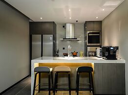 MIJU HOUSE Gubei-a small white building beside Shanghai oil painting s