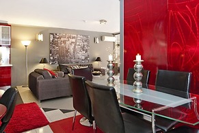 Sydney CBD 2 Bedroom Apartment with Balcony