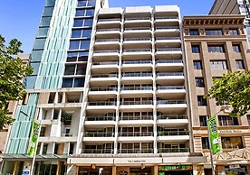 Sydney CBD 2 Bedroom Apartment with Balcony