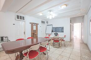 Capital O 332 Residence G17 Kemang