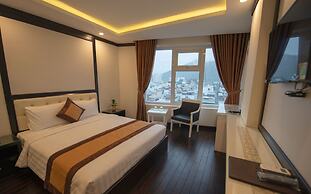 DHP Luxury Hotel