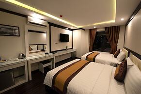 DHP Luxury Hotel
