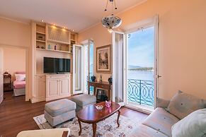 Mouragia Luxury Seaview Suite by Konnect