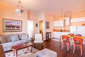 Mouragia Luxury Seaview Suite by Konnect