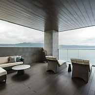 The Lake Suite Ko No Sumika