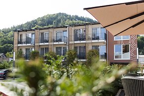 EMICHS Hotel