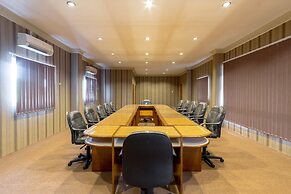 Super OYO Capital O 293 Mutiara Hijau Suites Syariah