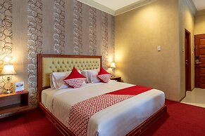 Super OYO Capital O 293 Mutiara Hijau Suites Syariah