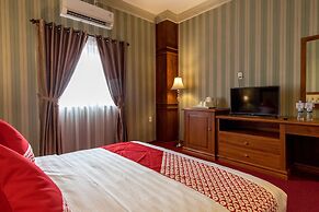 Super OYO Capital O 293 Mutiara Hijau Suites Syariah