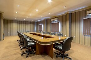 Super OYO Capital O 293 Mutiara Hijau Suites Syariah