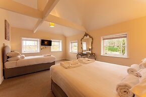 Oakerthorpe Holiday Village