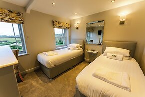 Oakerthorpe Holiday Village