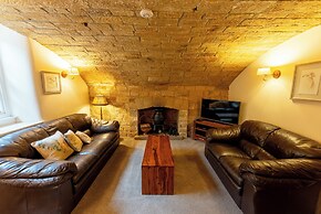 Oakerthorpe Holiday Village