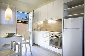 Olive Grove Studios & Apartments