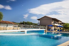 Olive Grove Studios & Apartments