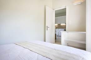 Olive Grove Studios & Apartments