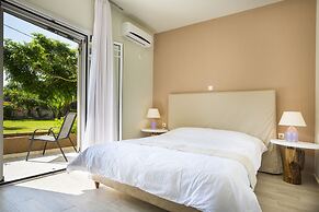 Olive Grove Studios & Apartments