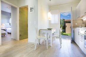 Olive Grove Studios & Apartments