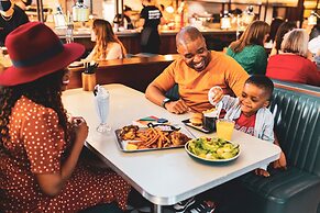 Mollie's Motel and Diner