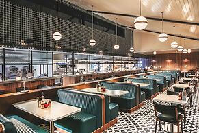 Mollie's Motel and Diner