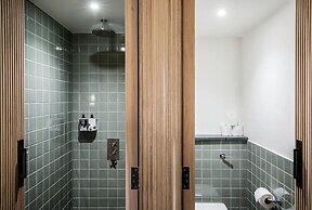 Mollie's Motel and Diner