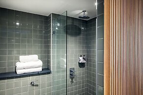 Mollie's Motel and Diner