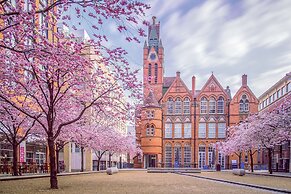 Tudors eSuites Birmingham Canalside Apartments