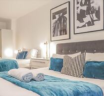 Tudors eSuites Birmingham Canalside Apartments