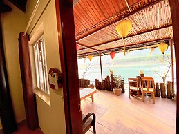 Phong Nha Coco Riverside Homestay