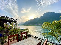 Phong Nha Coco Riverside Homestay