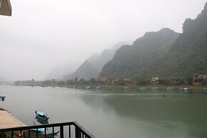 Phong Nha Coco Riverside Homestay